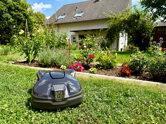 Husqvarna Automower® 305 erfolgreich installiert in Rottenburg am Neckar ⭐ Dein-Rasenroboter.de