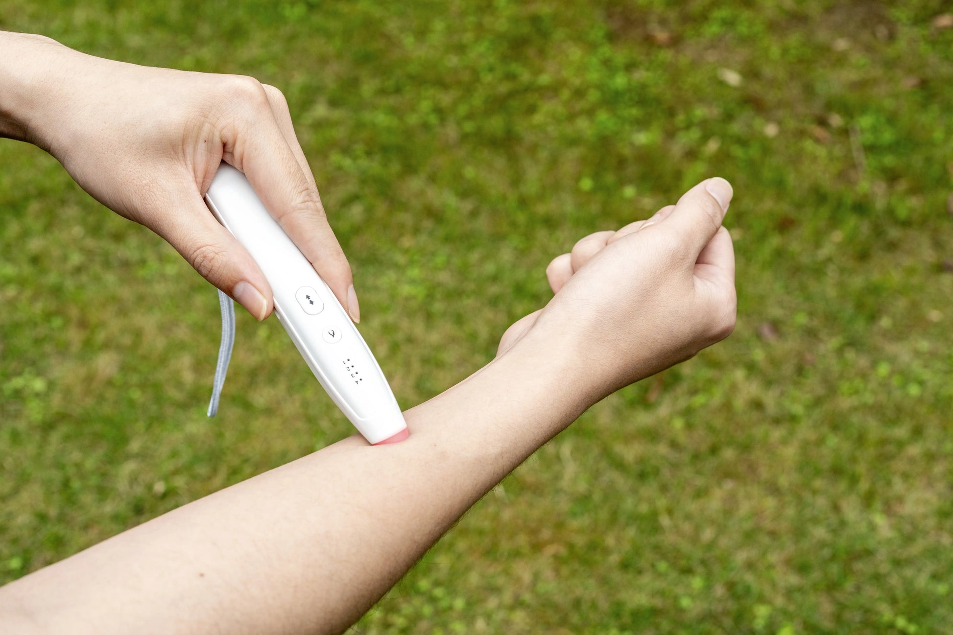 Elektronischer Stichheiler Insektenstich Mückenstich Heiler Anti Juckreiz Stift Markenlos