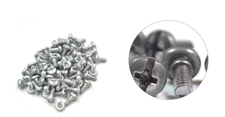 Darstellung der R40Li Ersatzklinge mit eingezeichneten Maßen (35 × 18 × 0,75 mm). Zeigt die genaue Passform und Kompatibilität für den Mähroboter.