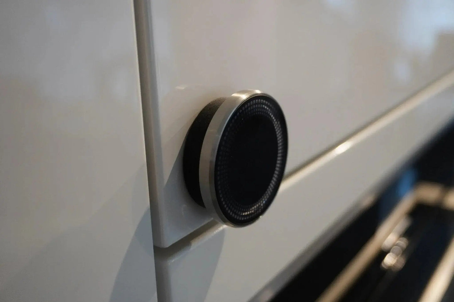 Halterung für Twist Pad® NEFF®, Bosch® u. Siemens®. Wandhalter zur sicheren Aufbewahrung und Montage 7