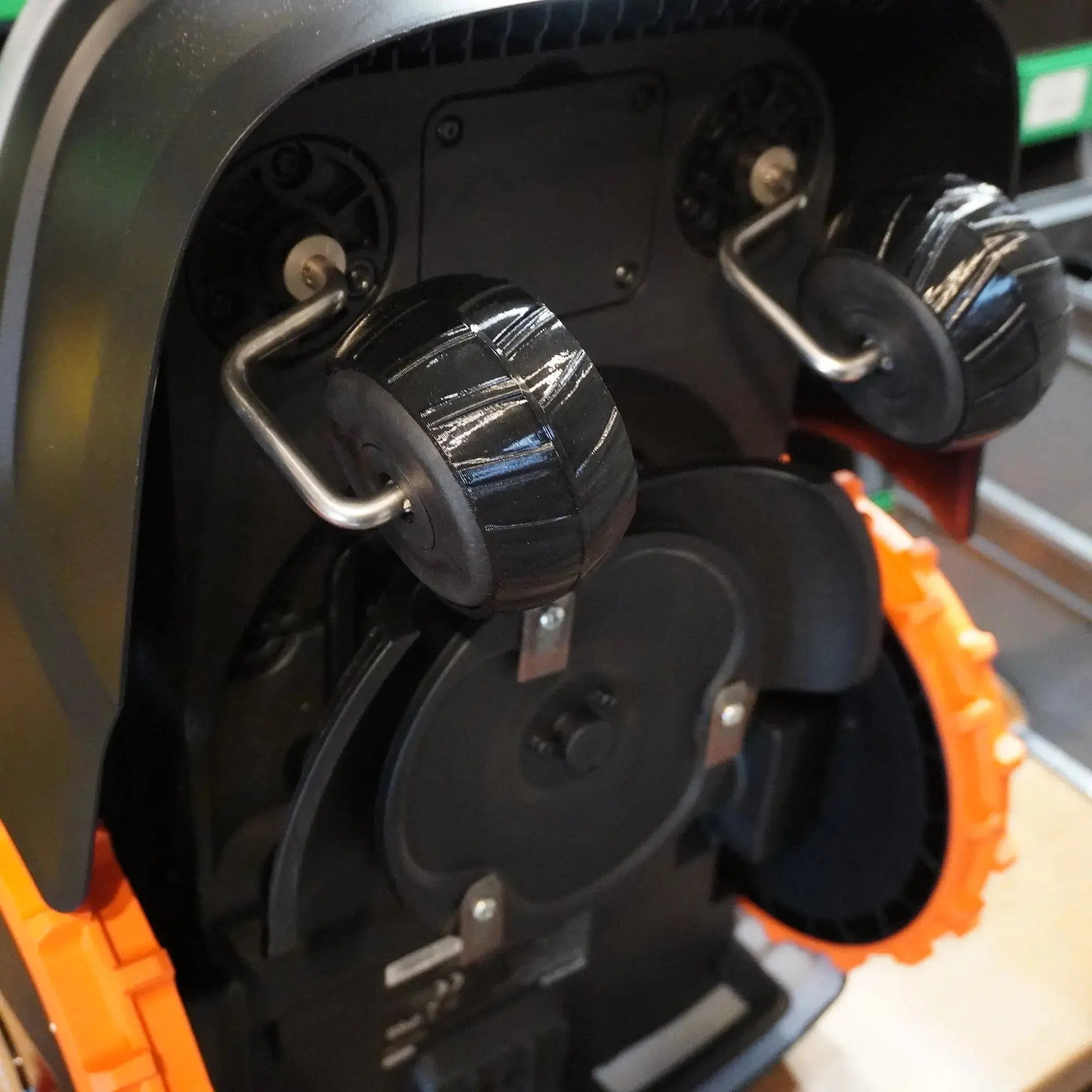 Radschutz Set für Segway Navimow i-Serie - i105e, i108e u. i110n Mähroboter Profil 2