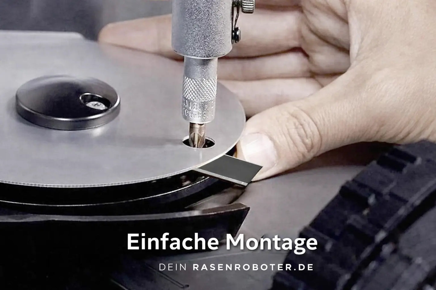 30 Titan Einloch Ersatzmesser für SUNTEK SRM4300 und V600 Mähroboter - Dein-Rasenroboter.de